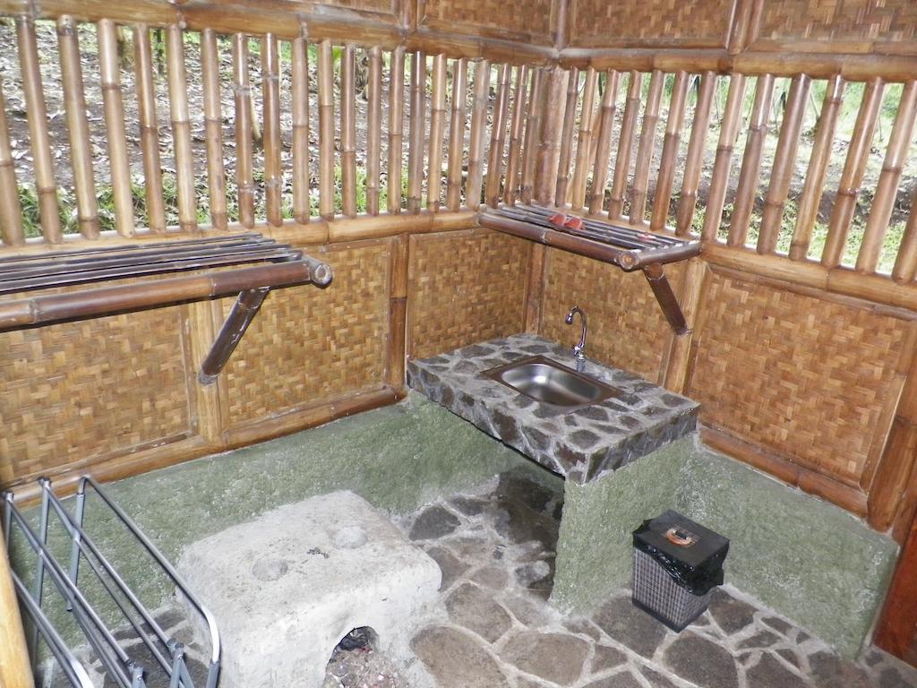 Villa Kampung Karuhun Sutan Raja Bandung Bilik gambar