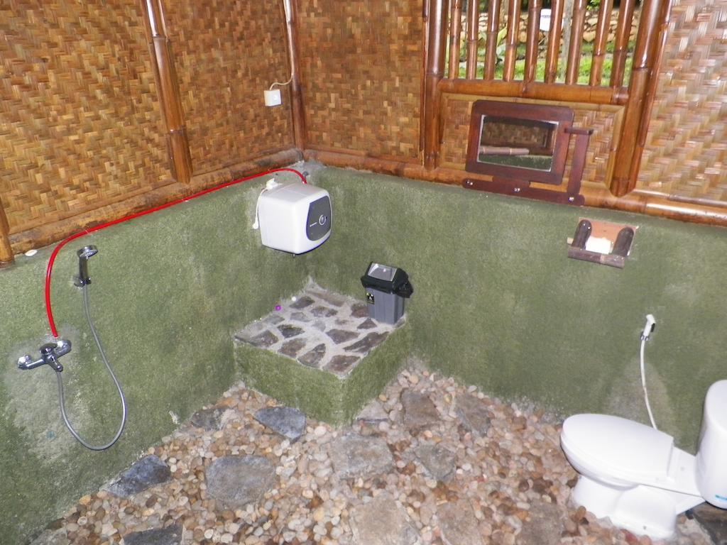 Villa Kampung Karuhun Sutan Raja Bandung Bilik gambar