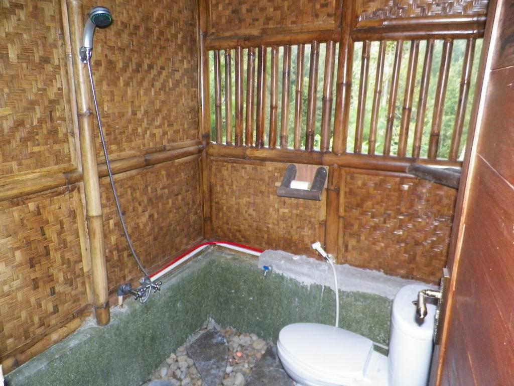 Villa Kampung Karuhun Sutan Raja Bandung Bilik gambar