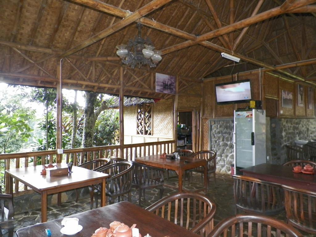 Villa Kampung Karuhun Sutan Raja Bandung Luaran gambar